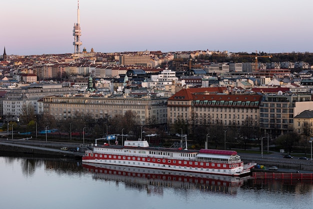 Saubere Straßen der Stadt Prag