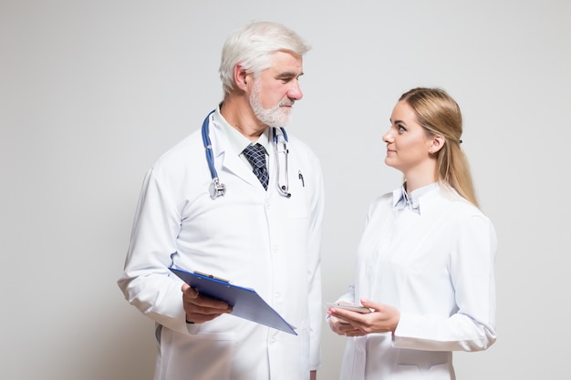 Scheuert Krankenhaus horizontale Emotionen Arzt Hintergrund