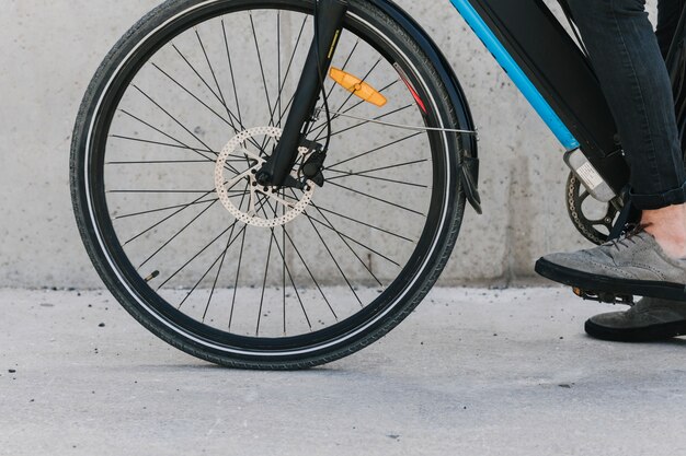 Schließen Sie herauf Fahrradvorderrad