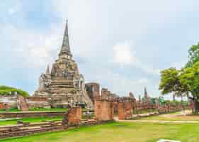 Kostenloses Foto schöne alte architektur historische von ayutthaya in thailand