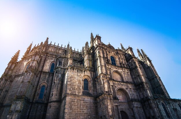 Schöne Aufnahme der Kathedrale von Plasencia Spanien