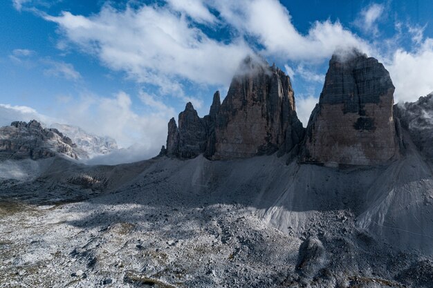 Schöne Aufnahme eines italienischen Dolomiten mit den berühmten Drei Zinnen von Lavaredo