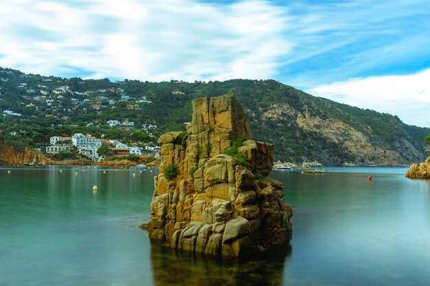 Schöne Aussicht auf die Bucht von Aigua Blava, gefangen in Spanien