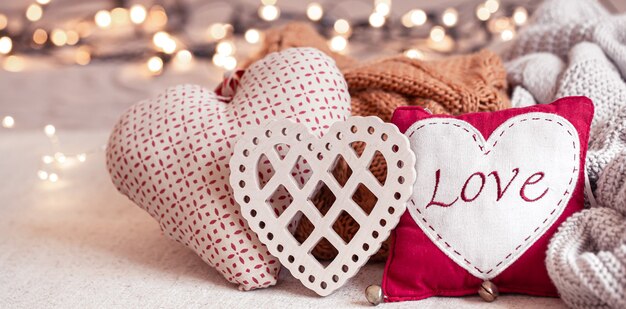 Schöne Dinge zur Dekoration zum Valentinstag.