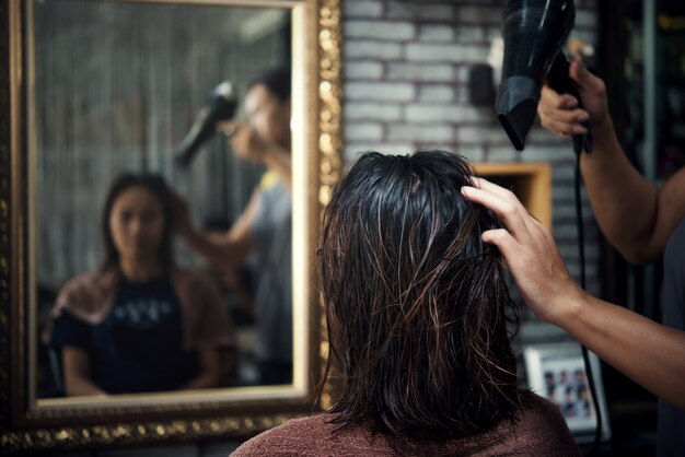 Schöne frauen haarschnitt