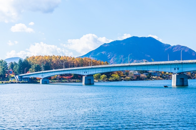 Schöne Landschaft um den See Kawaguchiko