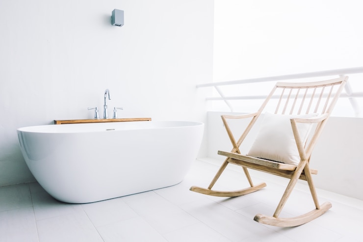 Kostenlose Foto schöne weiße luxus-badewanne dekoration