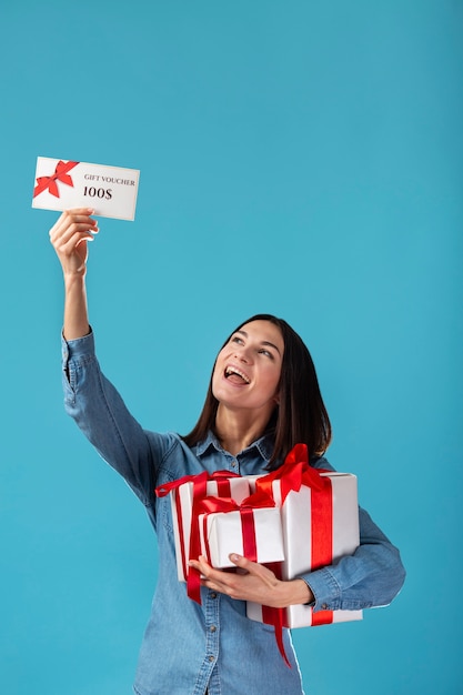 Schöner Geschenkgutschein mit Hand