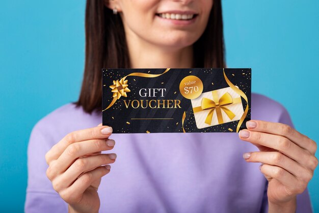 Schöner Geschenkgutschein mit Hand