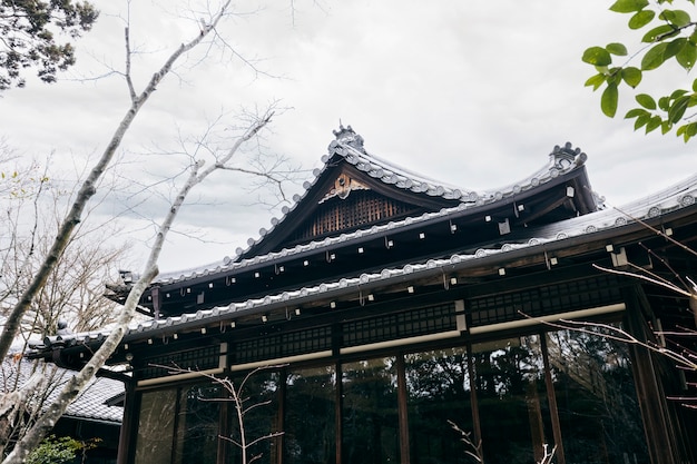 Schöner japanischer Garten