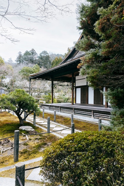 Schöner japanischer Garten