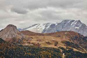 Kostenloses Foto schöner panoramablick auf die italienischen dolomiten