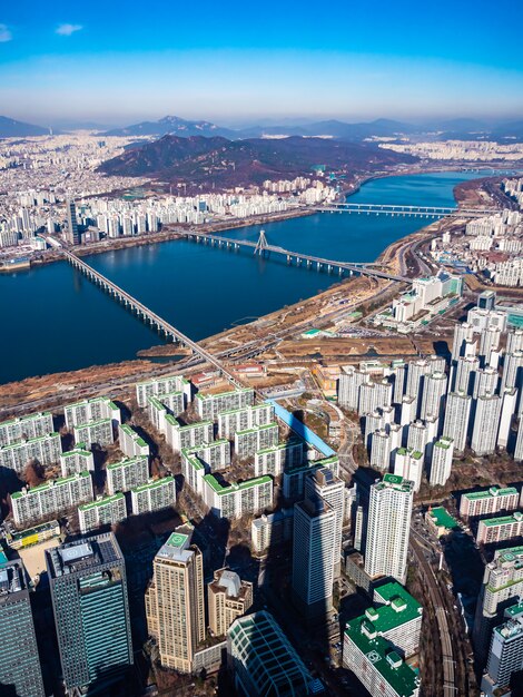 Schönes Architekturgebäude in Seoul-Stadt