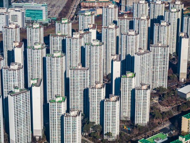 Schönes Architekturgebäude in Seoul-Stadt