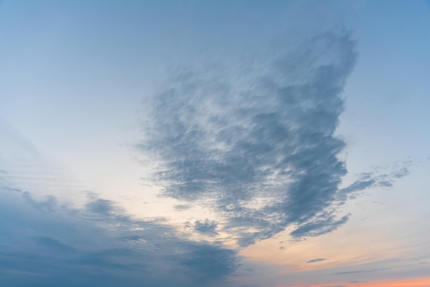 Kostenloses Foto schönes foto von himmel und wolken