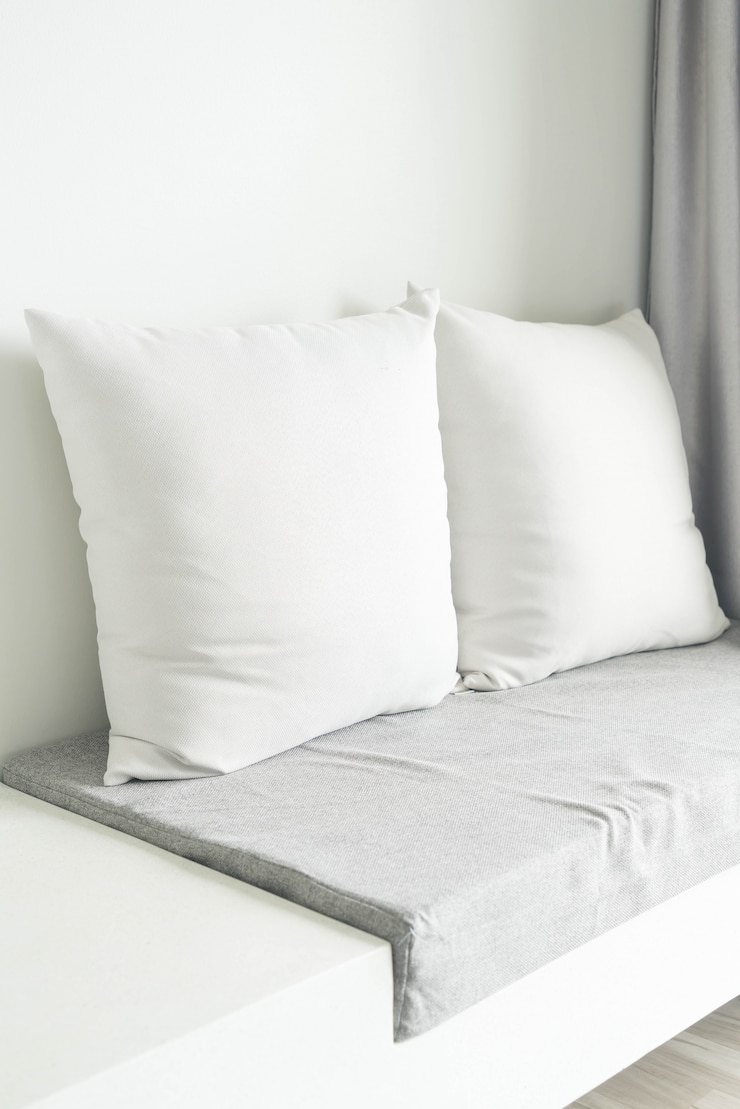 Kostenlose Foto schönes kissen auf sofa dekoration im wohnzimmer