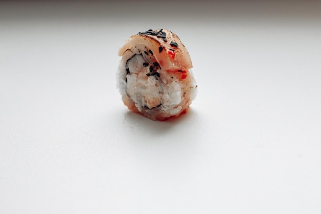 Schönes leckeres Sushi Sushi-Lieferung Werbung für Sushi-Rollen aus Fisch und Käse
