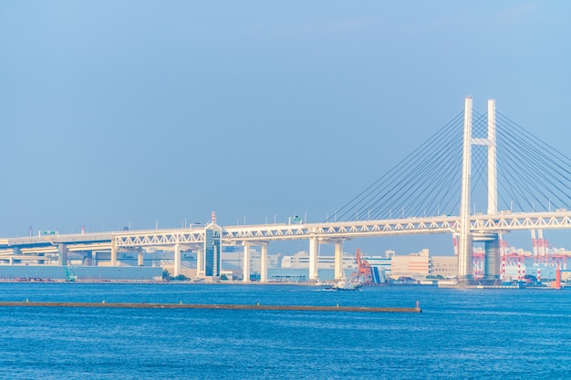 Schönes Äußeres der Yokohama-Brücke