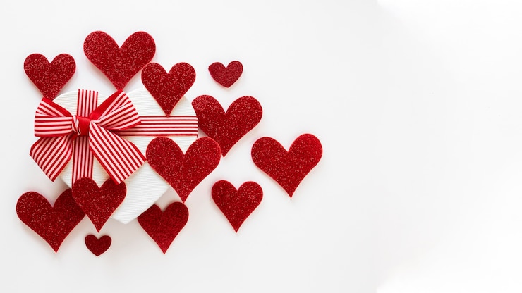 Kostenlose Foto schönes valentinstagkonzept mit kopienraum