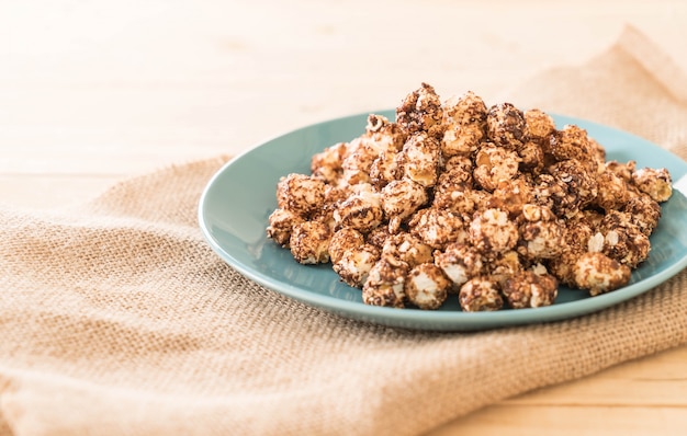 Schokolade bedeckt Popcorn