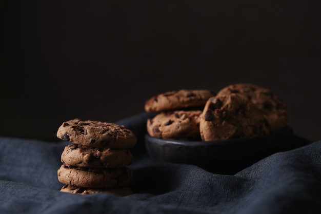 Schokoladenkekse mit Schokoladenstückchen