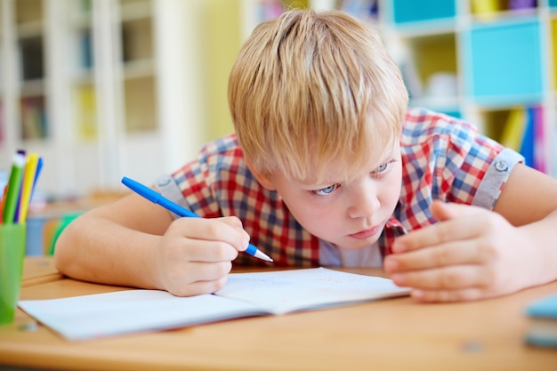 Schüler während der Untersuchung zu betrügen