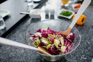 Kostenloses Foto schüssel mit salat