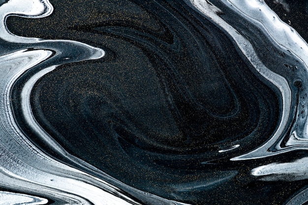 Schwarze Fluid-Art-Swirl-Acrylfarbe