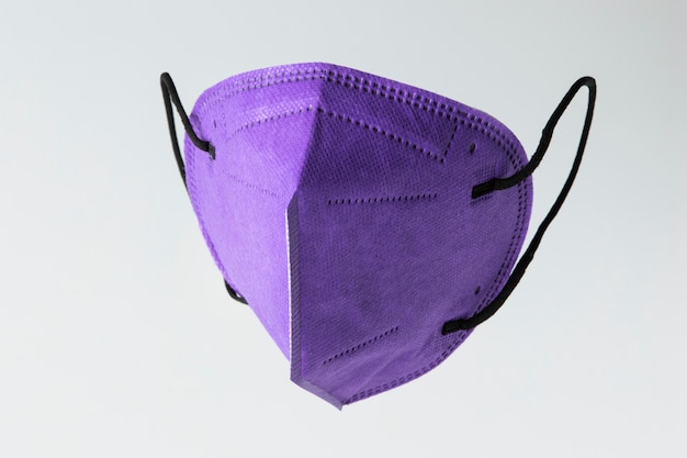 Kostenloses Foto schwimmende maske zum gesundheitsschutz