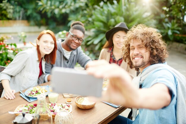 Selfie beim Abendessen