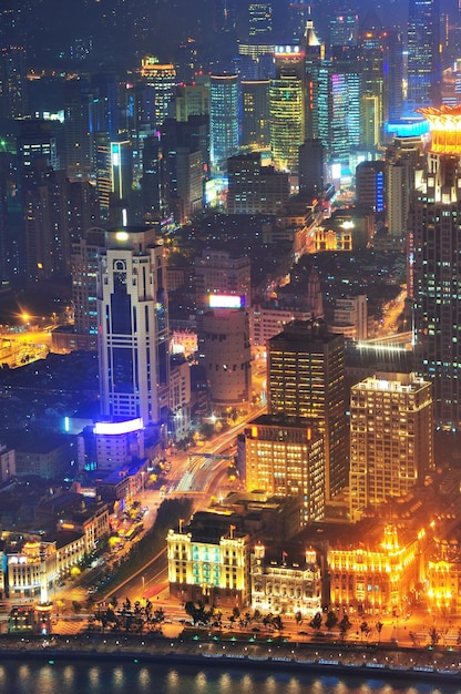 Shanghai-Antenne in der Abenddämmerung
