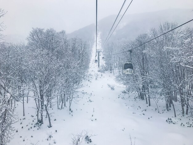 Skilift im Skigebiet Niseko, Hokkaido.