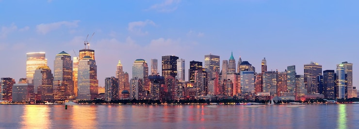 Kostenlose Foto skyline der innenstadt von new york city manhattan