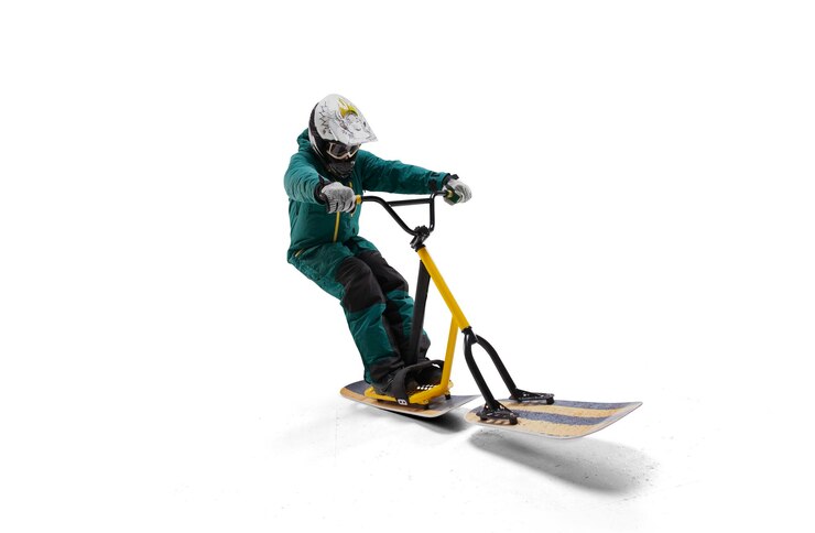 Kostenlose Foto snowscoot snowbike extremer wintersport