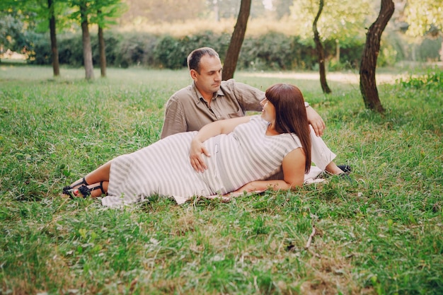 Sommer im Freien Bauch Wald Natur