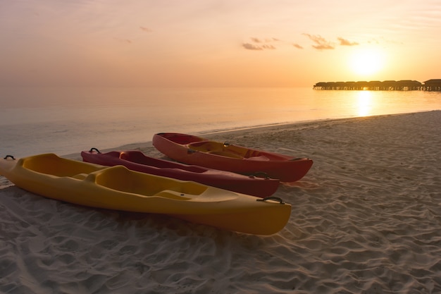 Sommer-Strand exotische Bungalow Hintergrund