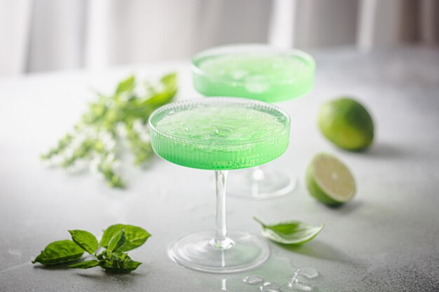 Sommergrüner Cocktail