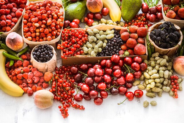 Sommerzusammensetzung verschiedener Beeren