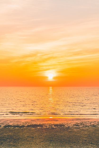 Sonnenuntergang am Strand