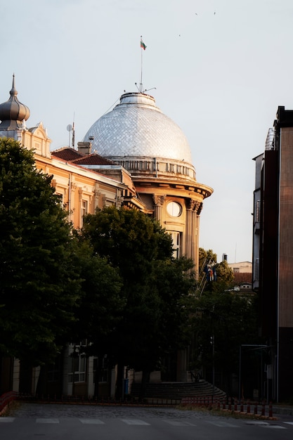 Kostenloses Foto sonnige stadtlandschaft