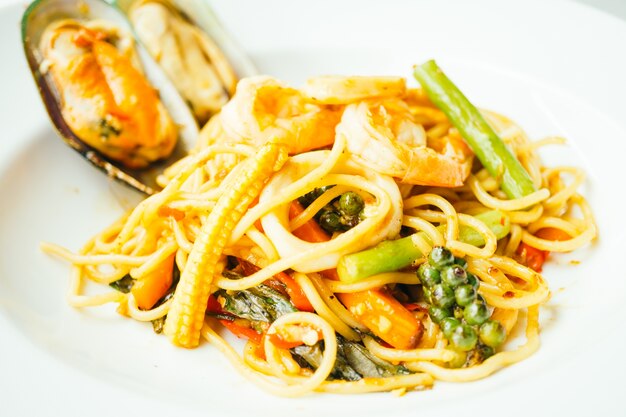 Spaghetti und Pasta würzige Meeresfrüchte