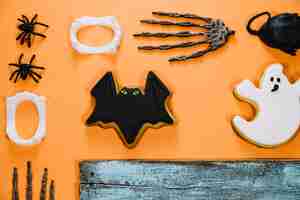 Kostenloses Foto spooky fledermaus und ghost cookies