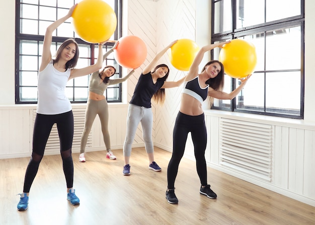 Sport Indoor, Fitness im Fitnessstudio