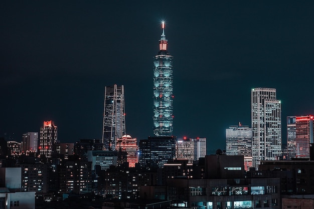 Stadtbild von Xiangshan Trail in der Nacht in Taipei Taiwan