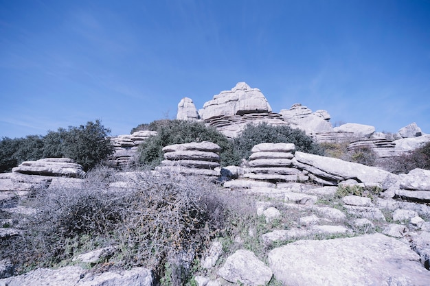 Kostenloses Foto steine ​​auf felsen