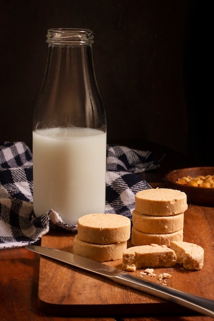 Kostenloses Foto stilleben mit köstlichem marzipan