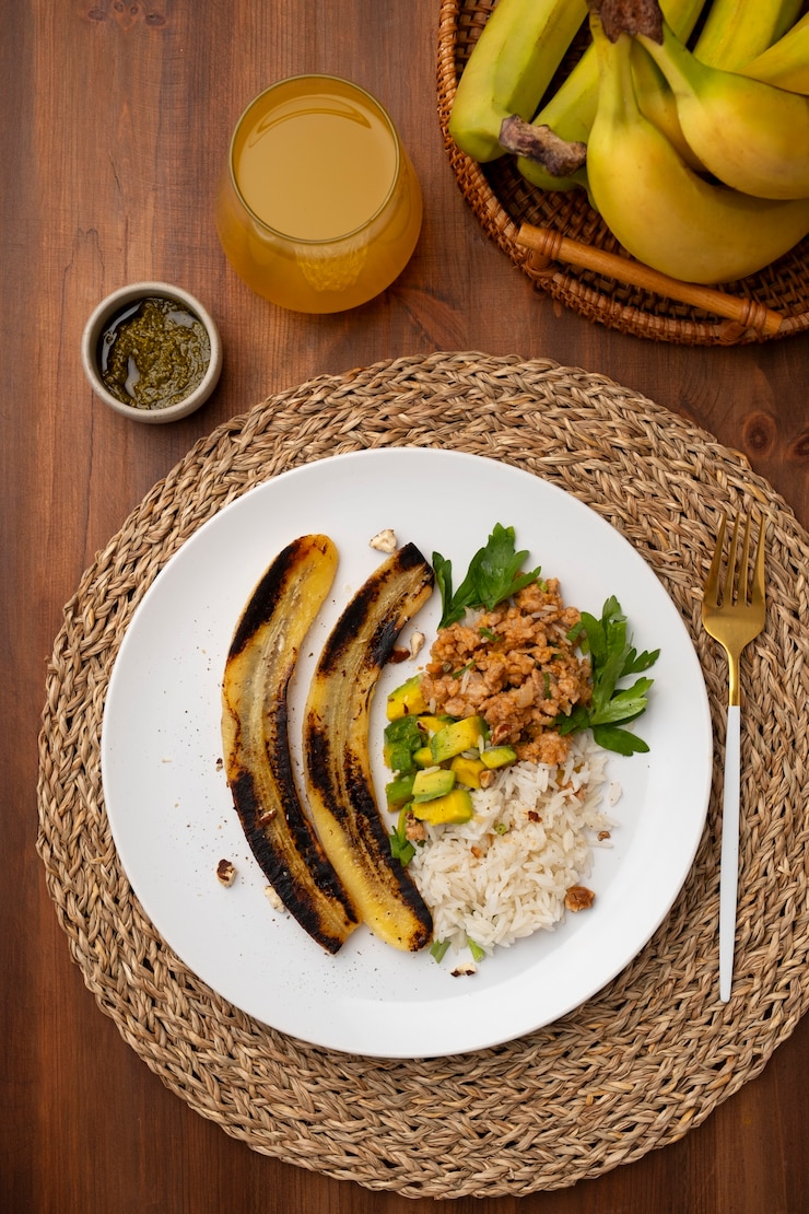 Kostenlose Foto stillleben des rezepts mit bananenplantaine