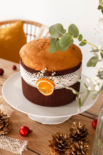 Stillleben leckeres Panettone-Arrangement