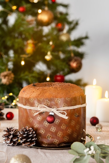 Stillleben leckeres Panettone Sortiment