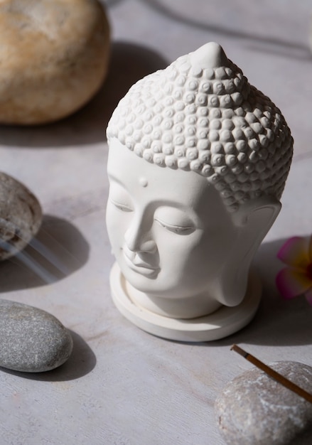 Stillleben mit Buddha-Figur